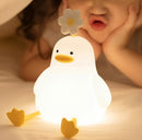 Luminária Infantil Abajur Siliconado Pato Florzinha Luz Quente LE-5861