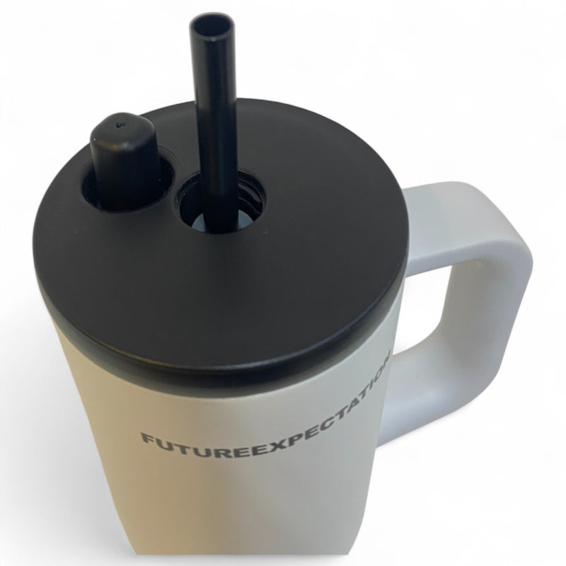 Copo Térmico com Tampa e Alça – 710ml | FUTUREEXPECTATION Inox Kreiz KR XNS0